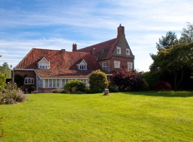 Catton Old Hall NWI Exterior photo