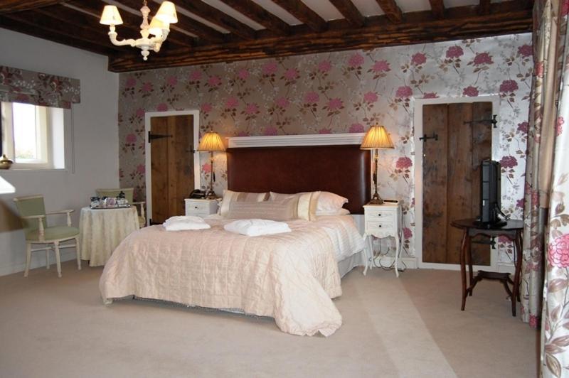 Catton Old Hall NWI Exterior photo